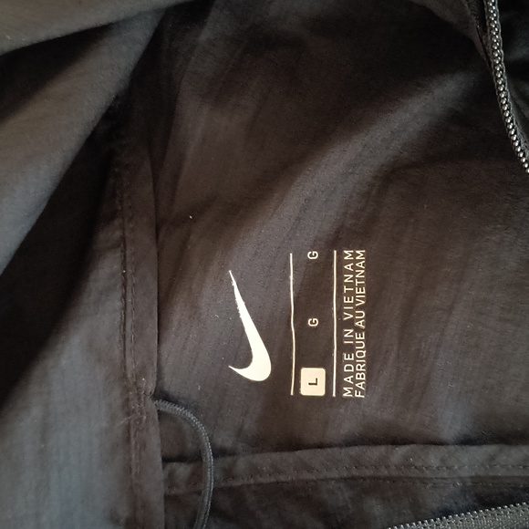 Nike Featherlight Windbreaker (L) Black Hooded Full Zip Front - Picture 10 of 14